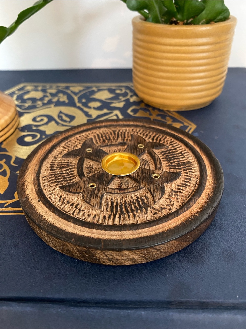 Carved Wooden Incense Holder with Brass Center - Brown & Gold